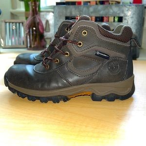 Used Timberlands size 2 boys